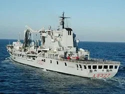 250px-Nave_stromboli.jpg