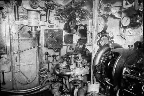 Sala comando.jpg