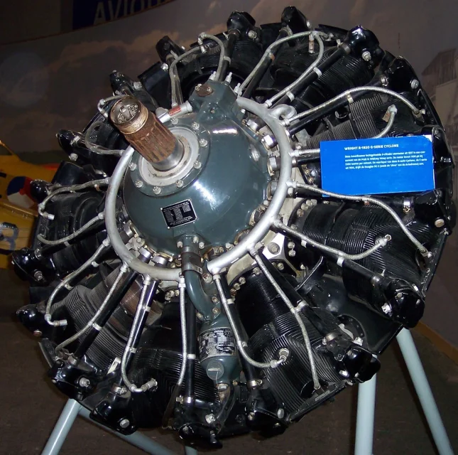 Wright_R1820_Cyclone.jpg