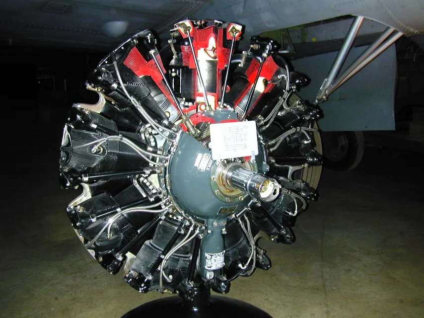 Wright_R-1820_Engine.jpg