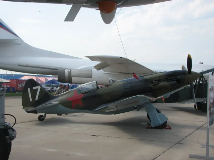mig-3_2__maks-2007.jpg