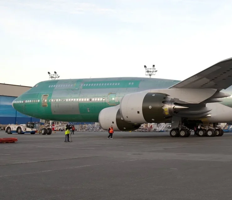 747-8I-RC001_Sec41_1000.jpg