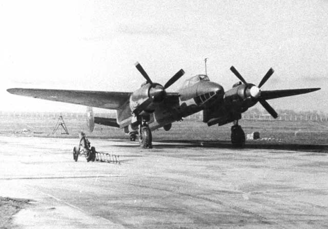 Tu-2_02.jpg