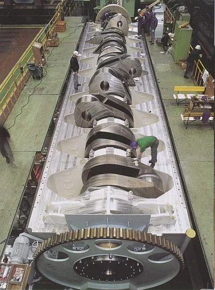 big_engine_rta96c_crank.jpg