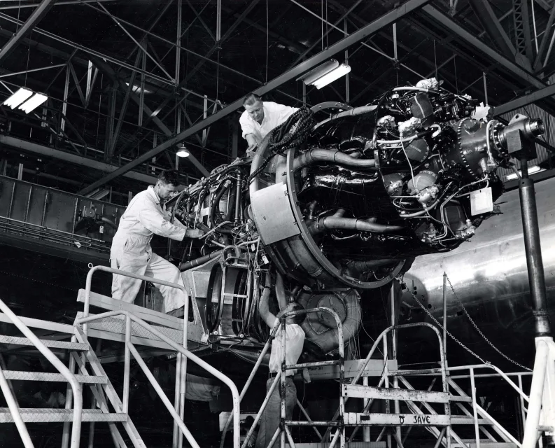 B-29_being_made_7.jpg
