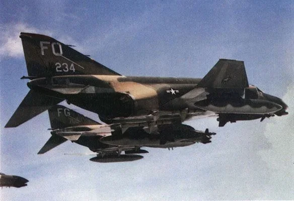 z844 - 2 - f4dboeing.jpg