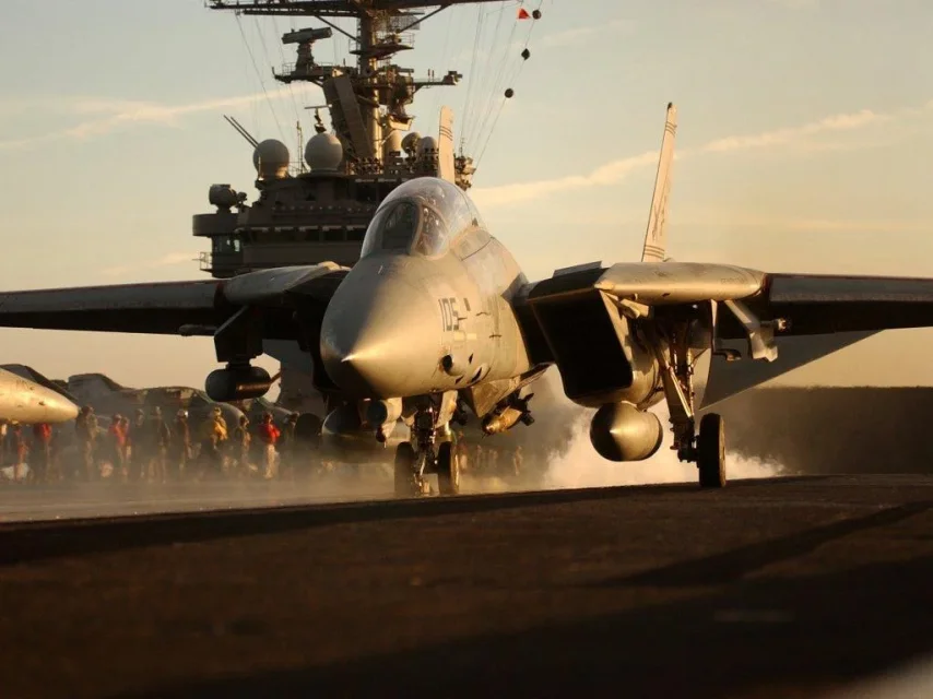 868 - 2 - f_14_tomcat_6.JPG