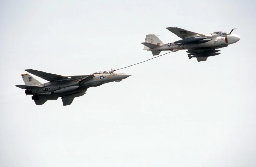 879 - 5 - KA-6_F-14_DN-ST-87-10386.jpg
