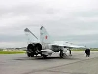 880 - 3 - Mig-25_12b.jpg