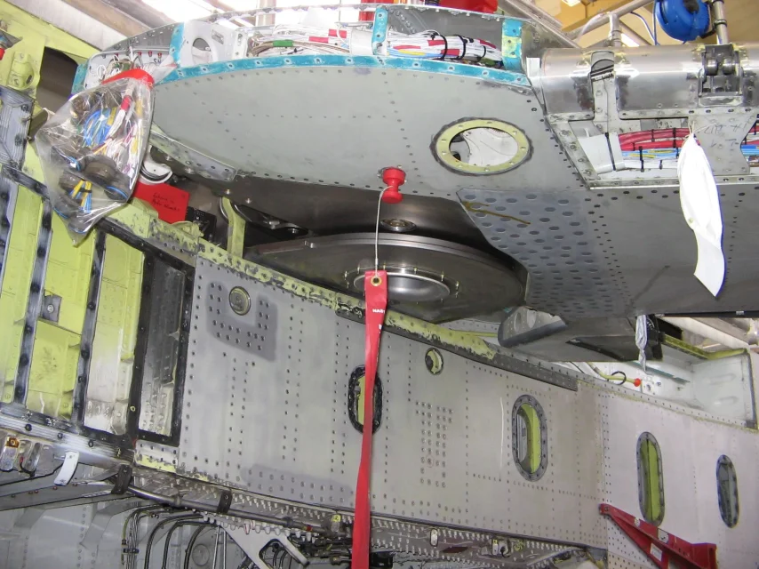 947 - 5 - Tornado_variable_sweep_wing_Manching.jpg