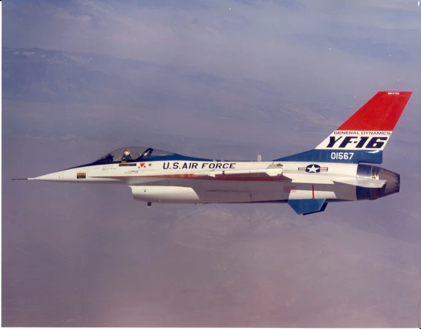 997 - 1 - YF-16.jpg