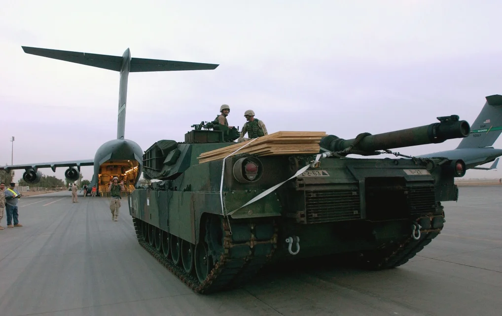 1062 - 3 - abrams_C-141.jpg