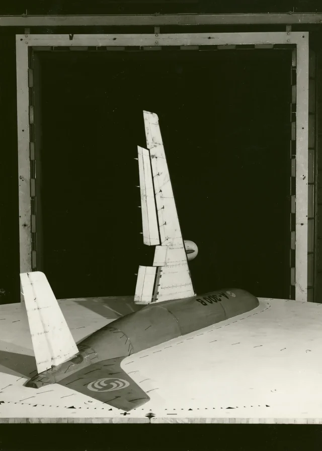 1091 - 1 - 1972_airbus.jpg