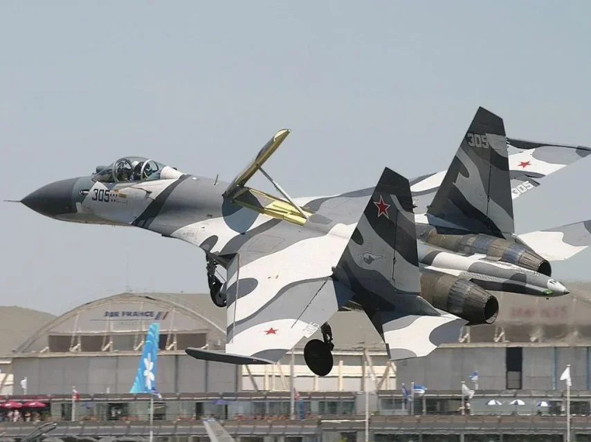 1093 - 1 - SU-27_002.jpg