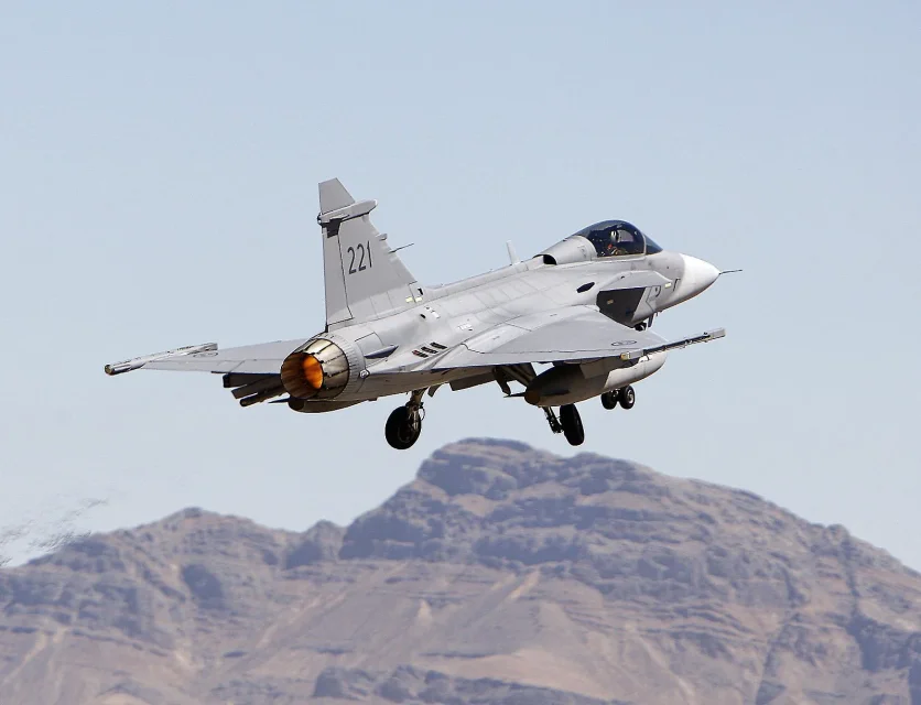 1099 - 1 - gripen-red-flag-4.jpg