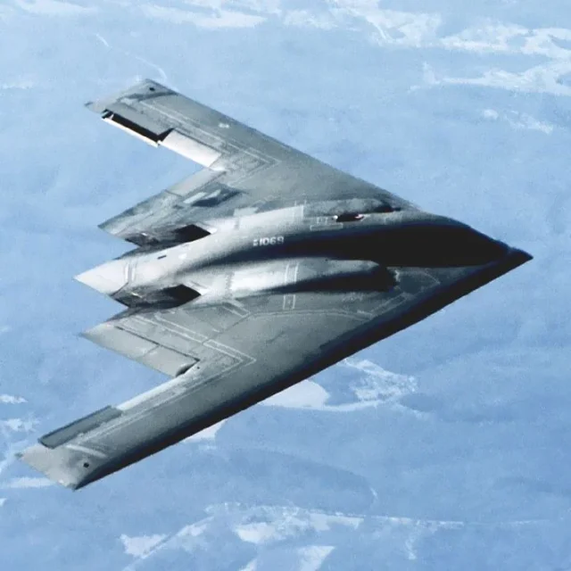 1131 - 4 - USAF_B-2_Spirit.jpg
