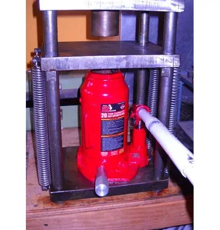 nicks-hydraulic-press-2.jpg