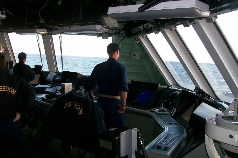 lcs-01-07.jpg lcs-01-07.jpg