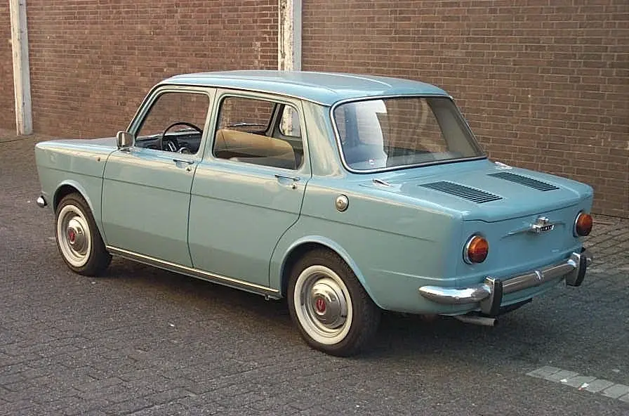 1963_Simca_1000_-_rear_view.jpg
