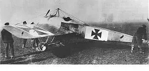 107 - 3 (2) - Fokker EIV.jpg