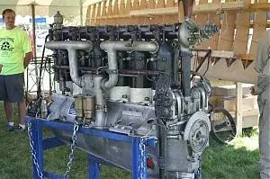 109 - 1 - Mercedes.jpg